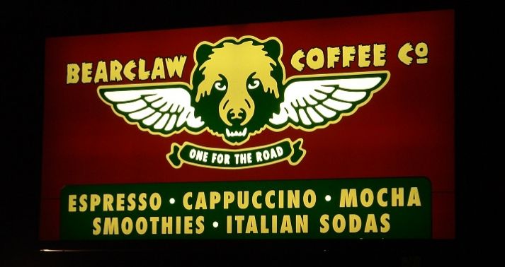 lighted Bearclaw Sign 800